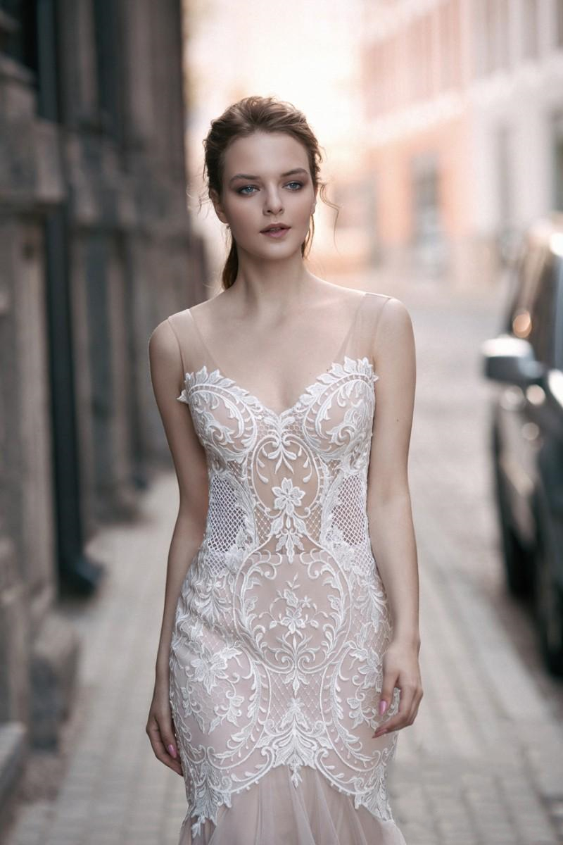 Sexy Lace Mermaid Wedding Dresses Nude And Ivory Formal Bridal Gowns Sheer Sweetheart Country Garden Beach Wedding Dress Plus Size Vestidos