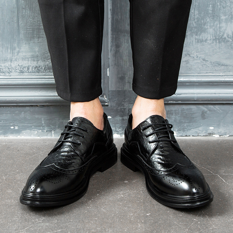 Leather shoes Men Dress Shoe Pointed Business Oxfords Shoes For Men Lace Up Designer Luxury Men Formal Shoes, Black
Leather shoes Men Dress Shoe Pointed Business Oxfords Shoes For Men Lace Up Designer Luxury Men Formal Shoes, Black