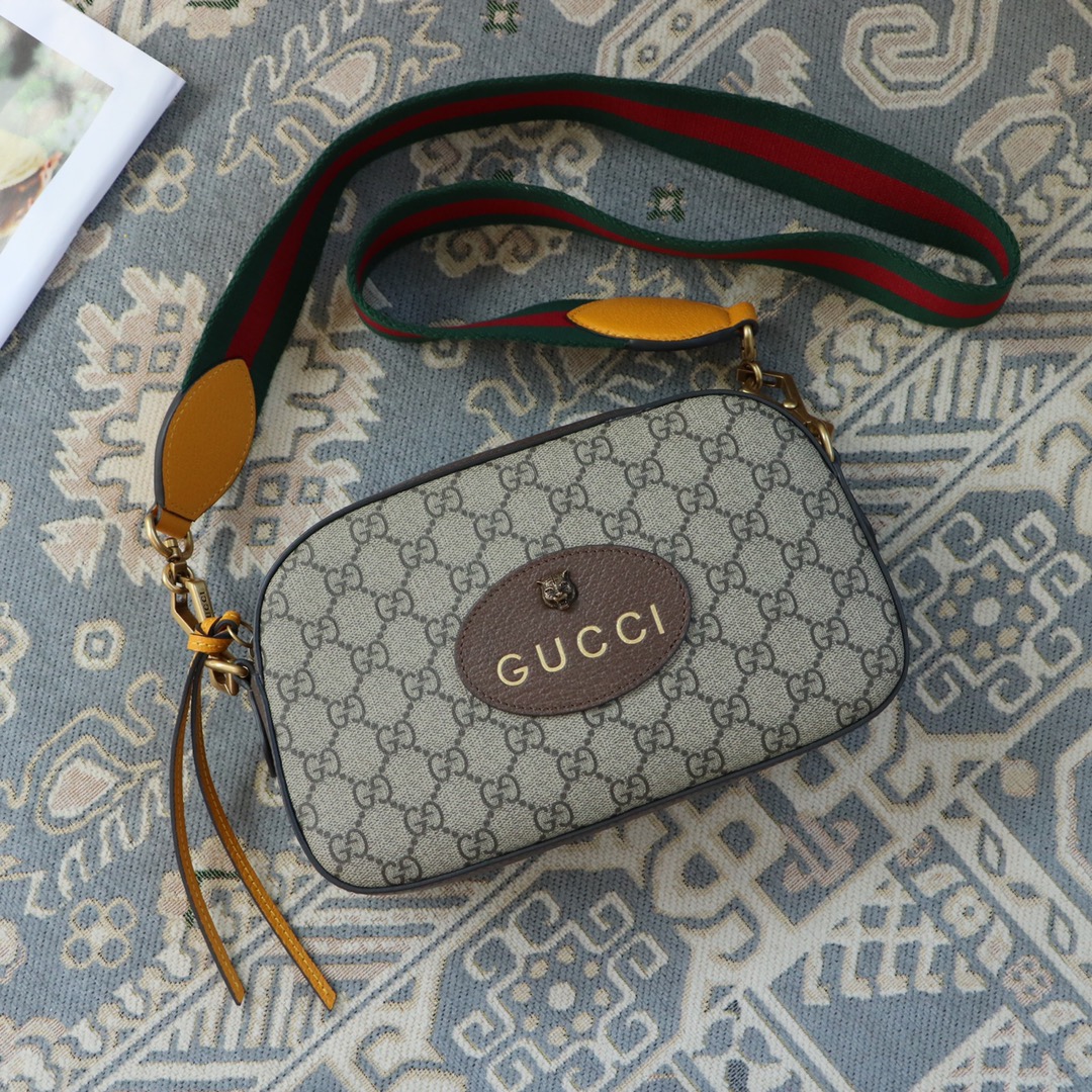 GUCCI Wholesale DesignerBag GG High-end Womanbag Menbag Fashion bag Handbag Crossbody Bags Classic pattern Leather stitching canvas Retro camerabag, Dark grey 
GUCCI Wholesale DesignerBag GG High-end Womanbag Menbag Fashion bag Handbag Crossbody Bags Classic pattern Leather stitching canvas Retro camerabag, Dark grey