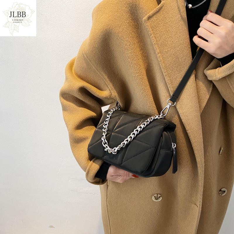 Fashion Nylon Lingge Chains Crossbody Bag for Women Designer Handbags Luxury Oxford Shoulder Bags Lady Small Flap Female Purses, Beige
Fashion Nylon Lingge Chains Crossbody Bag for Women Designer Handbags Luxury Oxford Shoulder Bags Lady Small Flap Female Purses, Beige
