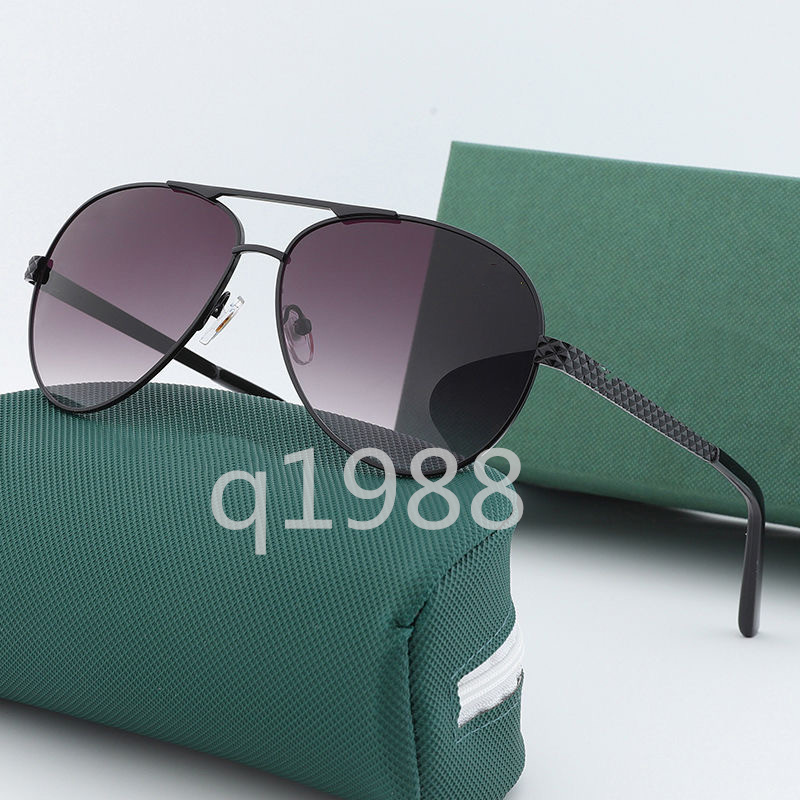 Classic retro Stable quality men women sunglasses Real Glass Lenses Suitable for fashion, beach, driving Oculos de sol gafas With Case1988
Classic retro Stable quality men women sunglasses Real Glass Lenses Suitable for fashion, beach, driving Oculos de sol gafas With Case1988