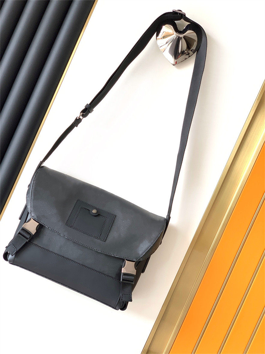 Louis Vuitton Newset Rotating Button Wave Pattern Satchel Chain Bags Water Ripple Real Leather Women Totes Crossbody Shoulder Bag Purse Messenger Handbag, Box
Louis Vuitton Newset Rotating Button Wave Pattern Satchel Chain Bags Water Ripple Real Leather Women Totes Crossbody Shoulder Bag Purse Messenger Handbag, Box
