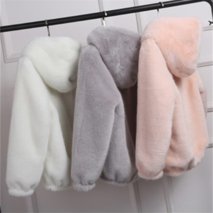 Fur Coat Women's Winter Korean Short Female Warm Loose Plush Hooded Thick Coat Jacket Overcoat Artificial Fur 211018, Red
Fur Coat Women's Winter Korean Short Female Warm Loose Plush Hooded Thick Coat Jacket Overcoat Artificial Fur 211018, Red