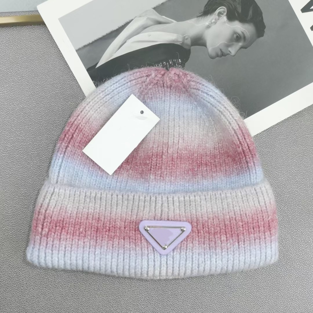 Designer Knitted Beanie Hat Couple Unisex Cashmere Letters Casual Cap for Men Women Autumn Winter Warm Fashion Caps, C5
Designer Knitted Beanie Hat Couple Unisex Cashmere Letters Casual Cap for Men Women Autumn Winter Warm Fashion Caps, C5