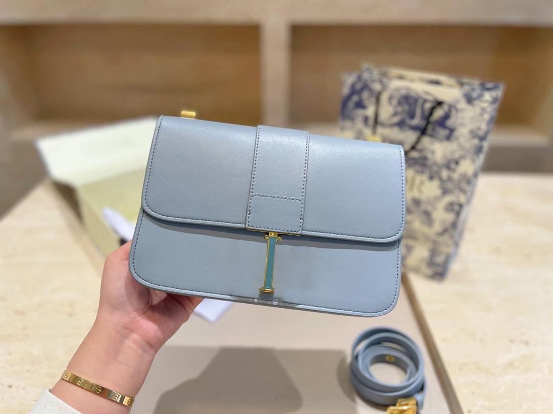 Fashion Style Luxurys Shoulder Bags Crossbody Bag Women Handbags Selling Trend Designers Urban Modern Plain Color 1
Fashion Style Luxurys Shoulder Bags Crossbody Bag Women Handbags Selling Trend Designers Urban Modern Plain Color 1