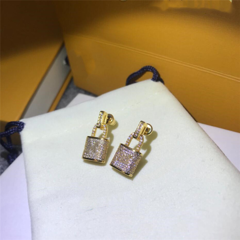 Fashion gold hoop earrings for lady Women Party Wedding Lovers gift engagement Jewelry for Bride
Fashion gold hoop earrings for lady Women Party Wedding Lovers gift engagement Jewelry for Bride