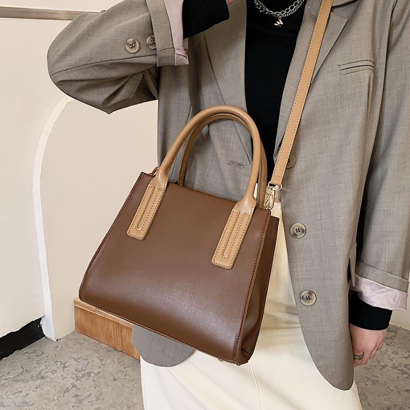 Solid Color PU Leather Women's Handbag Casual Designer Shoulder Crossbody Bags for Women Handbags Travel Hand Bags Women 2021, Black
Solid Color PU Leather Women's Handbag Casual Designer Shoulder Crossbody Bags for Women Handbags Travel Hand Bags Women 2021, Black