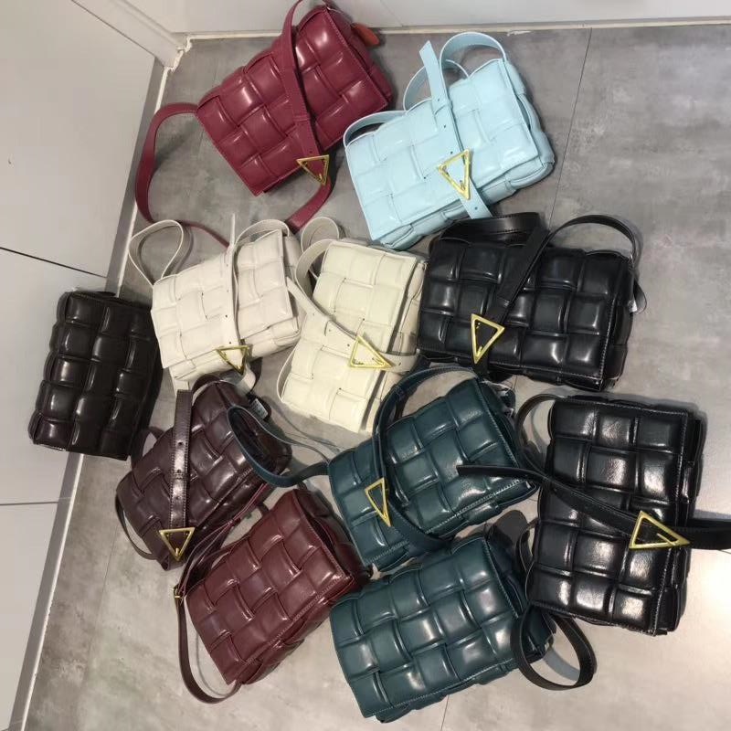 #2021# Fashion Weave style Leather ladies woven Messenger square bags temperament business check bag Joker luxury high quality shoulder bag
#2021# Fashion Weave style Leather ladies woven Messenger square bags temperament business check bag Joker luxury high quality shoulder bag