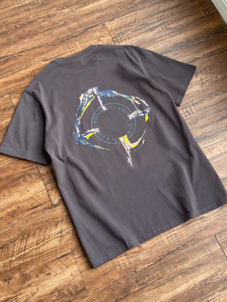 2021 brand designer S series street fashion short-sleeved T-shirt with big circle icon back print style, White;black
2021 brand designer S series street fashion short-sleeved T-shirt with big circle icon back print style, White;black