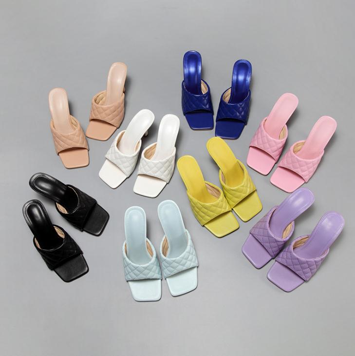 Sandals outdoor casual fashion women slippers Home flip flop summer diamond leather flat non-slip durable banquet all-match shoes, Black
Sandals outdoor casual fashion women slippers Home flip flop summer diamond leather flat non-slip durable banquet all-match shoes, Black