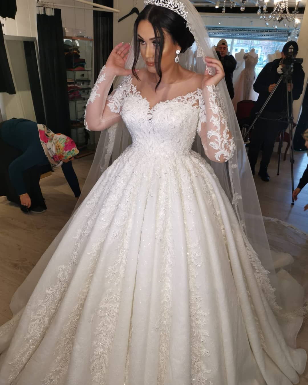 Classic Sweetheart Ball Gown Wedding Dresses Race Appliqued Long-sleeve Real Picture Wedding Dress Custom Made Vestidos De Novia New design dress