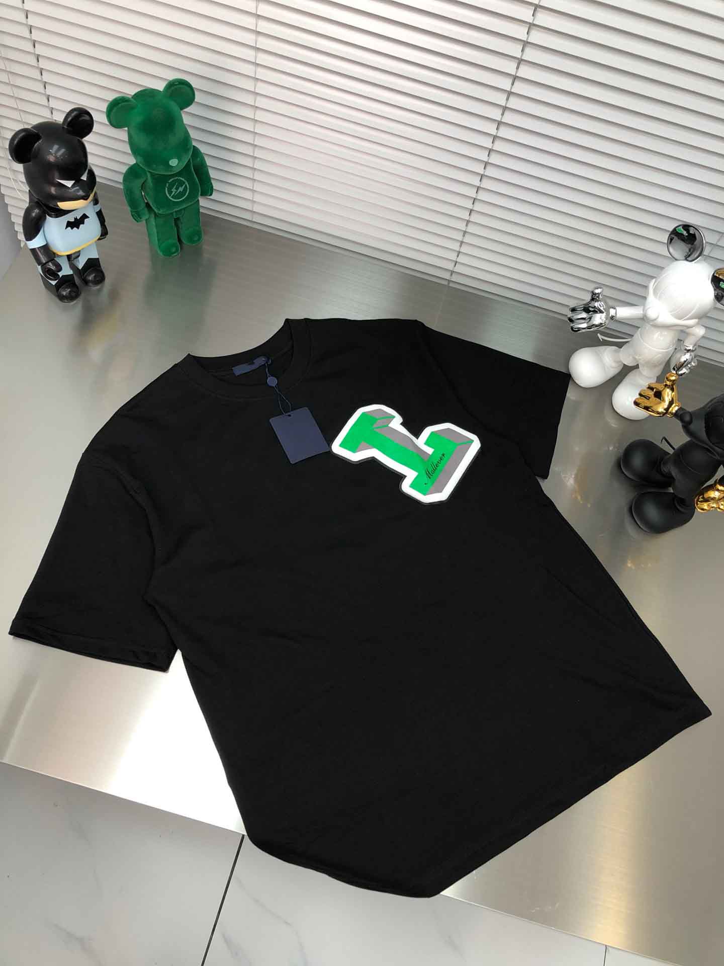 2021ss spring and summer new high grade cotton printing short sleeve round neck panel T-Shirt Size: -l-xl-xxl-xxxl Color: black white 2nb2232q
2021ss spring and summer new high grade cotton printing short sleeve round neck panel T-Shirt Size: -l-xl-xxl-xxxl Color: black white 2nb2232q