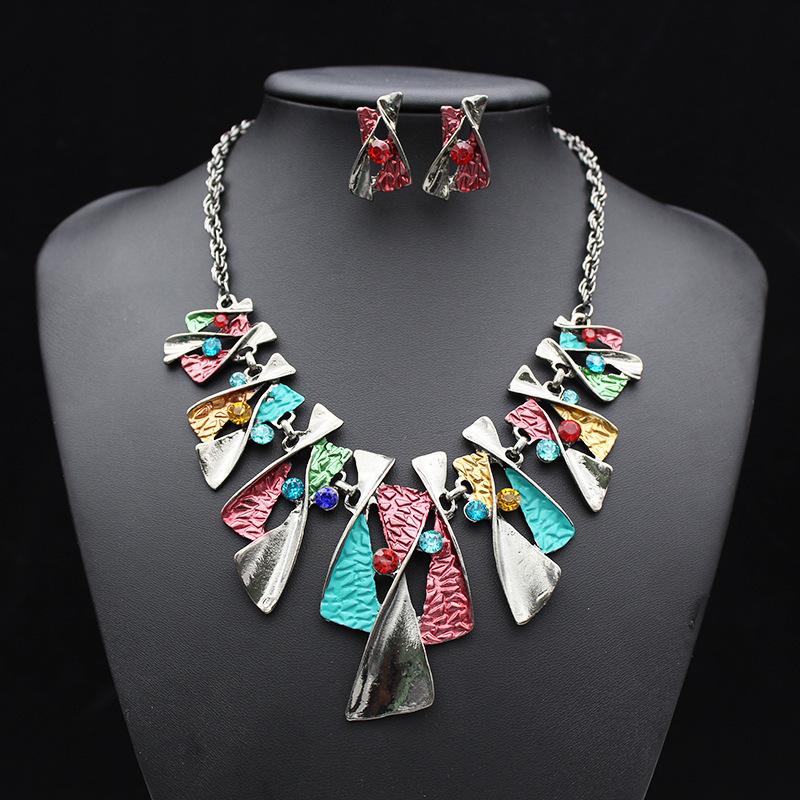 Earrings & Necklace Bohemian Solid Metal Fashion Multicolor Crystal Leaf Design Choker Necklace&earring Set For Women Boho Charm Jewelry, Silver
Earrings & Necklace Bohemian Solid Metal Fashion Multicolor Crystal Leaf Design Choker Necklace&earring Set For Women Boho Charm Jewelry, Silver