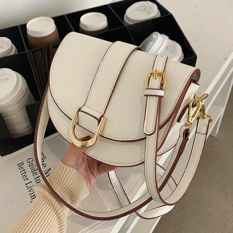 Solid color Flap 2021 New PU Leather Women's Designer Crossbody Bags Women Shoulder Handbags Messenger Bag 7067, Black
Solid color Flap 2021 New PU Leather Women's Designer Crossbody Bags Women Shoulder Handbags Messenger Bag 7067, Black