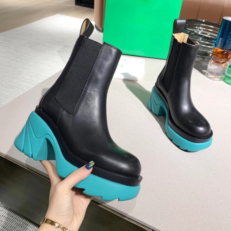 latest women's boots brand handbag designer slide custom horseshoe heightening outer high-heeled shoes size35-40, Black
latest women's boots brand handbag designer slide custom horseshoe heightening outer high-heeled shoes size35-40, Black