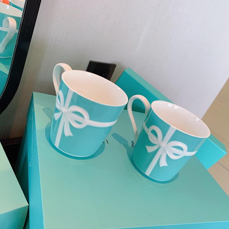 classic design Mugs unisexcoffee cup high quality home travel Gift Box, See details below
classic design Mugs unisexcoffee cup high quality home travel Gift Box, See details below