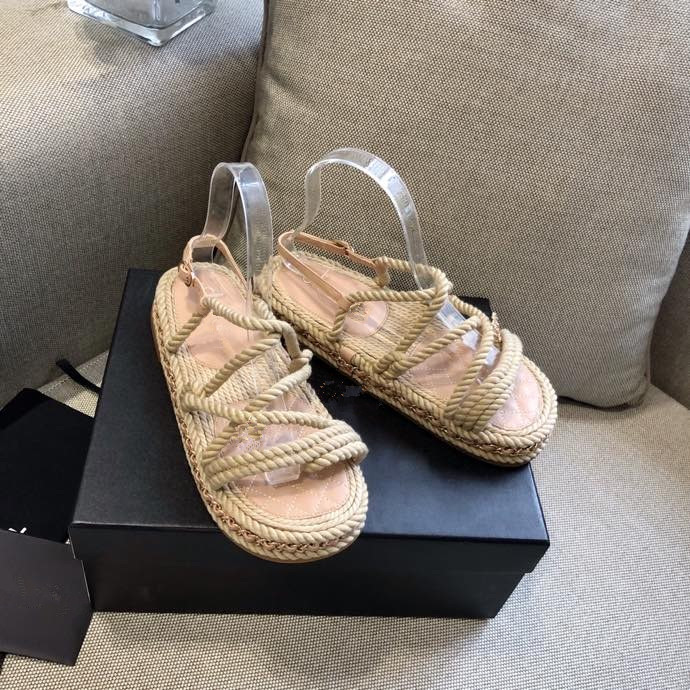 2022 blade women's hemp rope woven metal chain sandal slipper designer fashion luxury elegant simple material flat shoes comfortable design, Apricot
2022 blade women's hemp rope woven metal chain sandal slipper designer fashion luxury elegant simple material flat shoes comfortable design, Apricot