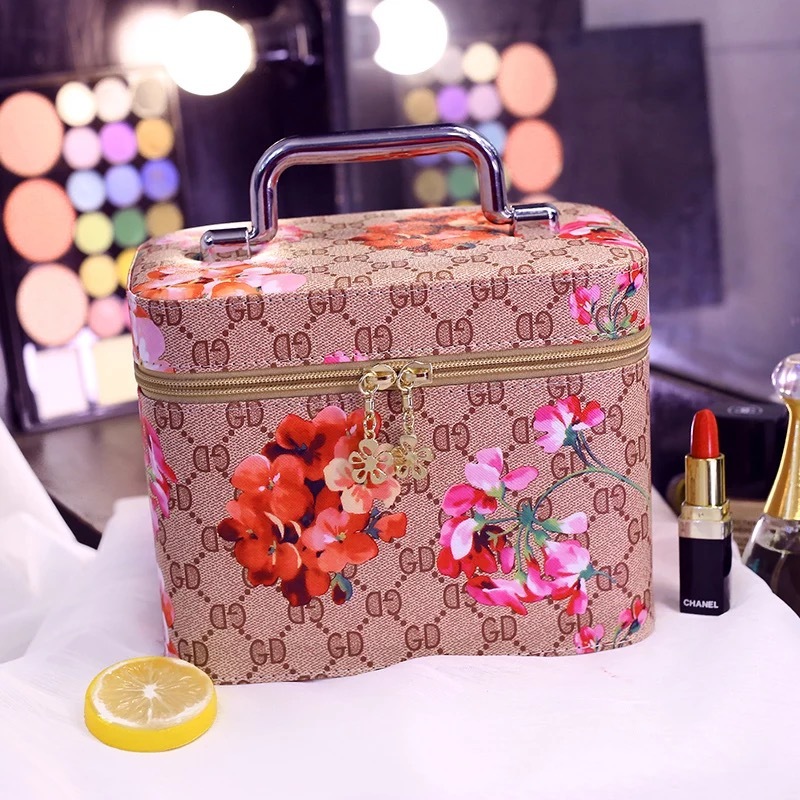 Wholesale famous brand storage Bag makeup bag For Girls/wholesale good quality wholesale storage bag, Black
Wholesale famous brand storage Bag makeup bag For Girls/wholesale good quality wholesale storage bag, Black