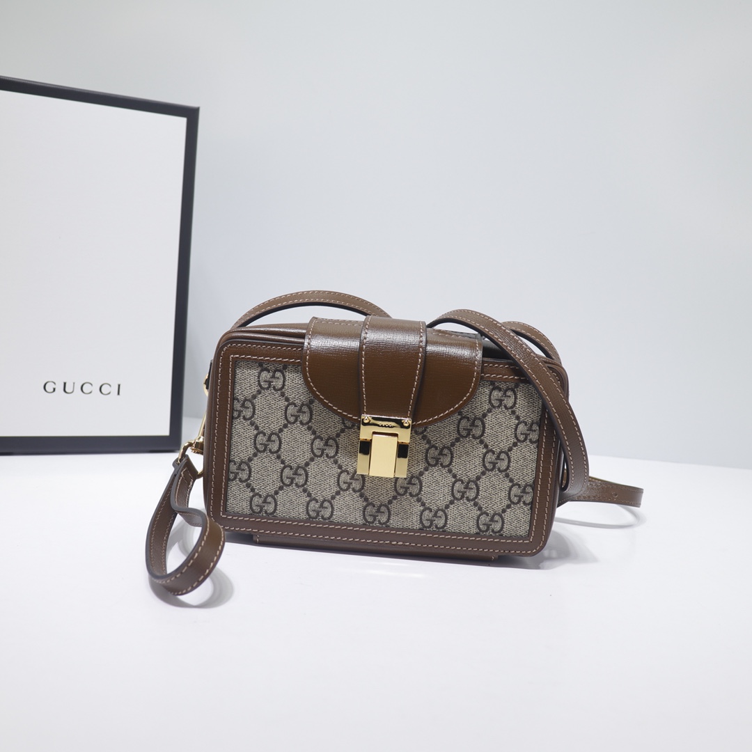 Wholesale High-end womenbag Fashion bag mini Handbag Crossbody Bags DesignerBag Classic pattern Leather Retro
Wholesale High-end womenbag Fashion bag mini Handbag Crossbody Bags DesignerBag Classic pattern Leather Retro