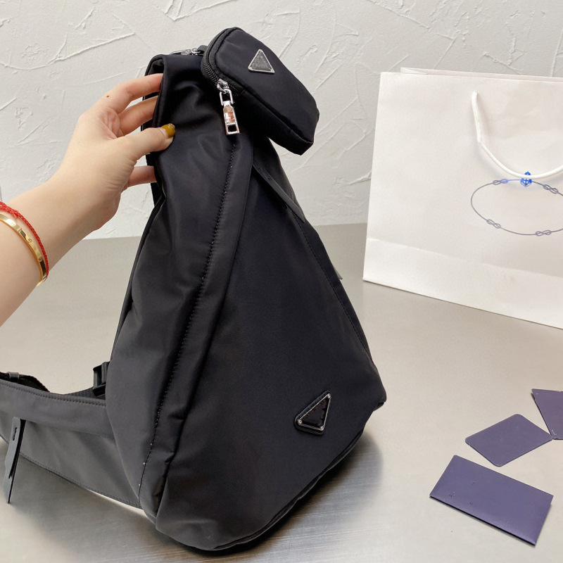 parachute chest bag new men's and women's One Shoulder Messenger Bag high-capacity sports backpack fashion Purses Luxury Outlet, Sky blue 
parachute chest bag new men's and women's One Shoulder Messenger Bag high-capacity sports backpack fashion Purses Luxury Outlet, Sky blue