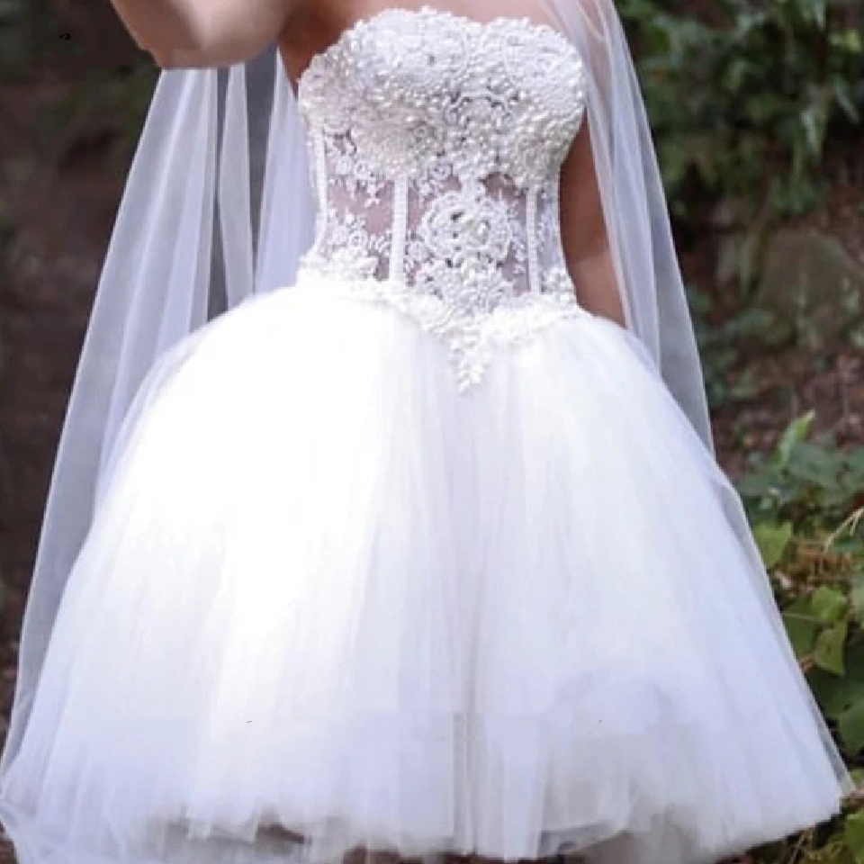 Fantastic Princess Short Country Wedding Dress With Long Tulle Wrap 2021 Vestido Curto Strapless Corset Pearls Beaded Bridal Gowns Knee Length Bride D
