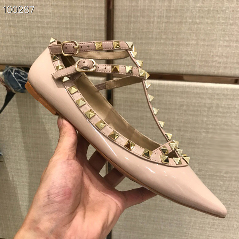2021 Good Quality Fashion Women Luxurys Designers Shoes Designer Sandals Womens Luxury High Heels Sandal Dress Shoess With Box Size 35-41 -H419, Pearl pink
2021 Good Quality Fashion Women Luxurys Designers Shoes Designer Sandals Womens Luxury High Heels Sandal Dress Shoess With Box Size 35-41 -H419, Pearl pink