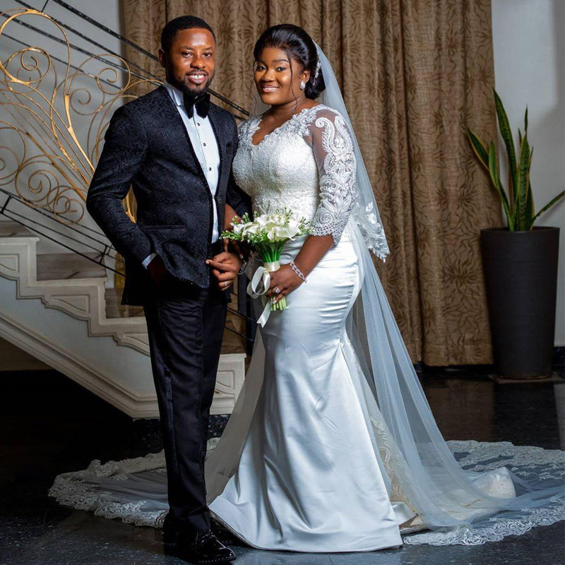 Vintage African White Mermaid Dresses V-Neck Plus Size Bridal Gowns Appliques Lace Beads Long Wedding Dress Vestidos de nvia