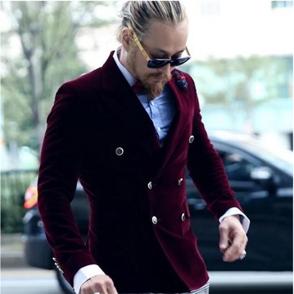 Fashion Burgundy Velvet Groom Tuxedos Men Suits for Wedding Peaked Lapel Slim Fit Man Outfit Latest Coat