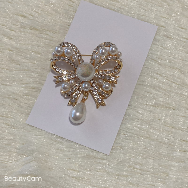 Fashion classic bowknot rhinestone pearl brooch alloy breast pin for ladies favorite delicate items clothing brooches accessories VIP gifts, Gray
Fashion classic bowknot rhinestone pearl brooch alloy breast pin for ladies favorite delicate items clothing brooches accessories VIP gifts, Gray