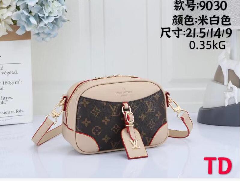 Shoulder Crossbody Bags Womens designer Handbags Messenger Bag Leather Clutch Backpack Wallet Fashion Fannypack For women luxurys 01
Shoulder Crossbody Bags Womens designer Handbags Messenger Bag Leather Clutch Backpack Wallet Fashion Fannypack For women luxurys 01