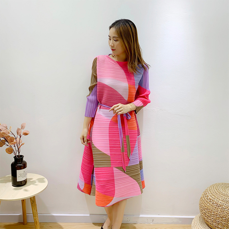 2021 New Pleated Korean Fall Fashion Women Plus Size Belt Three Quarter Sleeve Aesthetic Clothes Vintage Tpfe, Pink
2021 New Pleated Korean Fall Fashion Women Plus Size Belt Three Quarter Sleeve Aesthetic Clothes Vintage Tpfe, Pink