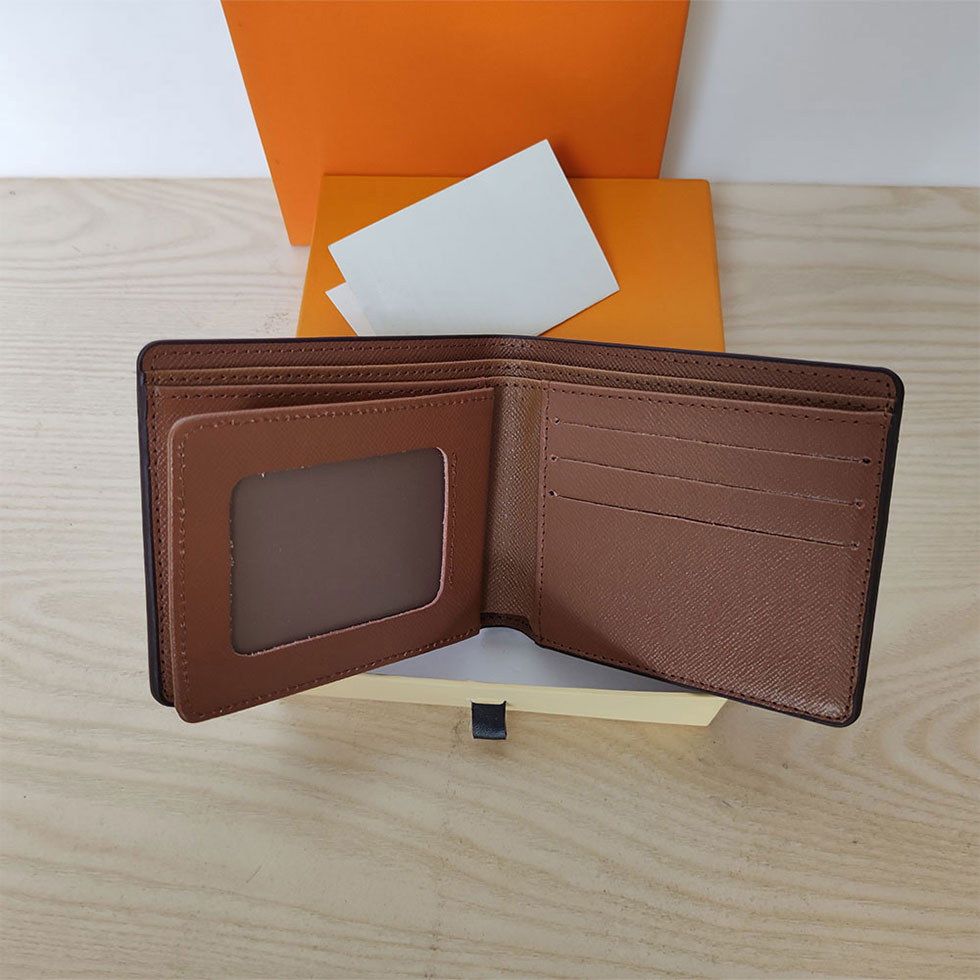 High Quality Three pages Wallet Holders men Wallets plaid style Fashion Designer mens purses Holder Letter PU Leather Womens purse Luxury unisex moneybag with box, White plaid three pages
High Quality Three pages Wallet Holders men Wallets plaid style Fashion Designer mens purses Holder Letter PU Leather Womens purse Luxury unisex moneybag with box, White plaid three pages
