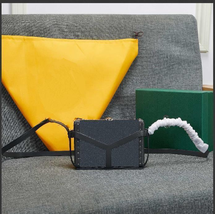 bags Goya Limited Edition Box Bag wooden small square Bag Single Shoulder Messenger for men and women Horizontal rectangular XX, Red
bags Goya Limited Edition Box Bag wooden small square Bag Single Shoulder Messenger for men and women Horizontal rectangular XX, Red