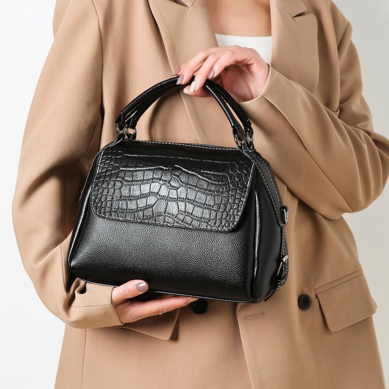 Fashion Women Pu Leather Handbags Tote Bags Casual Ladies Crossbody Bags for Women High Quality Female Shoulder Messenger Bag, Black
Fashion Women Pu Leather Handbags Tote Bags Casual Ladies Crossbody Bags for Women High Quality Female Shoulder Messenger Bag, Black