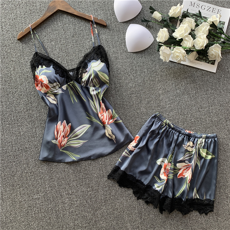 Dark Gray Satin Women 2pcs Pajamas Sexy Necklace a Wrinkle Jacket Upstairs Rm1d, Dark grey
Dark Gray Satin Women 2pcs Pajamas Sexy Necklace a Wrinkle Jacket Upstairs Rm1d, Dark grey