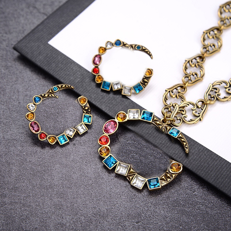 Vintage Colorful Diamond Necklaces Earrings Double Letters Designer Charm Earrings Studs Luxury Chain Necklaces Women Jewelry Sets Wholesale, As pic
Vintage Colorful Diamond Necklaces Earrings Double Letters Designer Charm Earrings Studs Luxury Chain Necklaces Women Jewelry Sets Wholesale, As pic