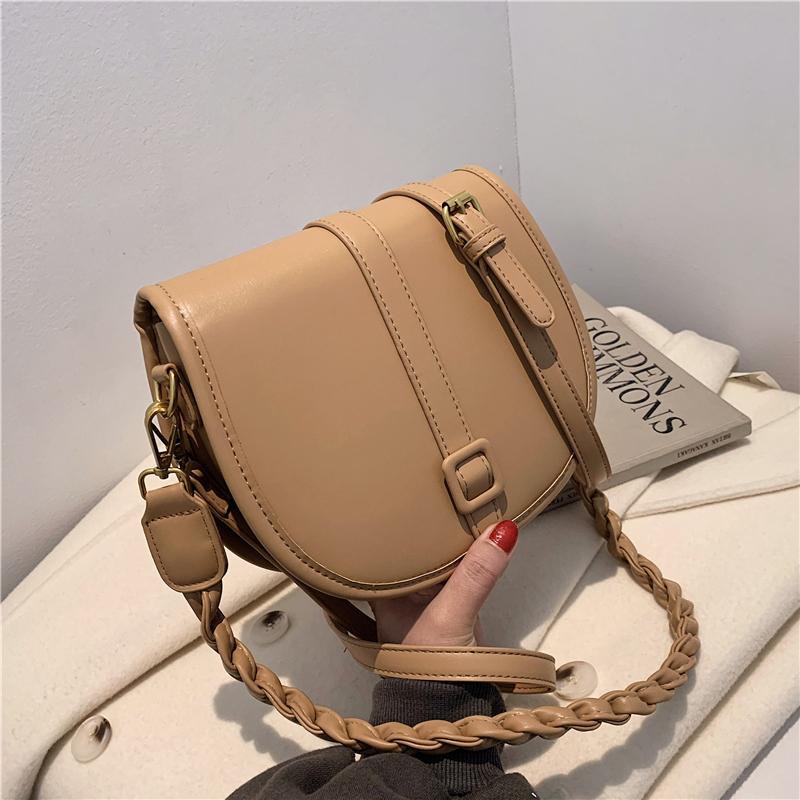 Weave Shoulder strap Saddle Bags for Women 2021 New Quality PU Leather Women's Designer Crossbody Bags Female Messenger Bag 7063, Black
Weave Shoulder strap Saddle Bags for Women 2021 New Quality PU Leather Women's Designer Crossbody Bags Female Messenger Bag 7063, Black