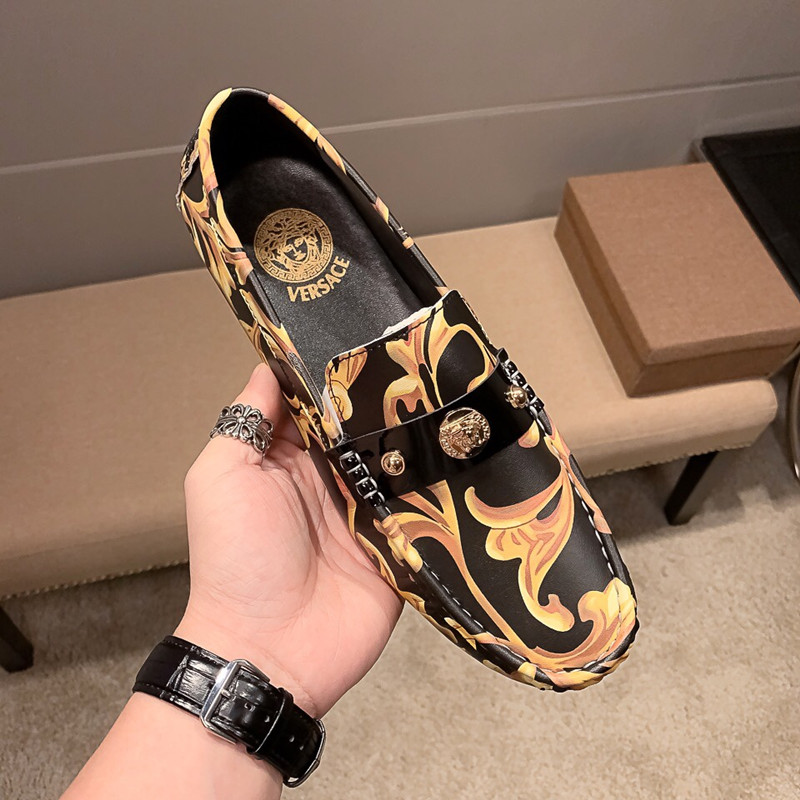 The new luxury men's shoes all-match leather one-legged lazy shoes patent leather beanie shoes casual and comfortable, Red;white
The new luxury men's shoes all-match leather one-legged lazy shoes patent leather beanie shoes casual and comfortable, Red;white