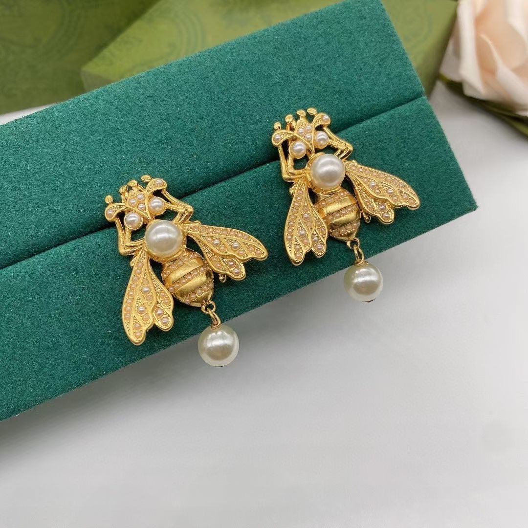 designer earrings little bee Luxury brand birthday present stud brass gilded 925 silver needle anti allergy party Jewelry customization exquisite gift studs
designer earrings little bee Luxury brand birthday present stud brass gilded 925 silver needle anti allergy party Jewelry customization exquisite gift studs