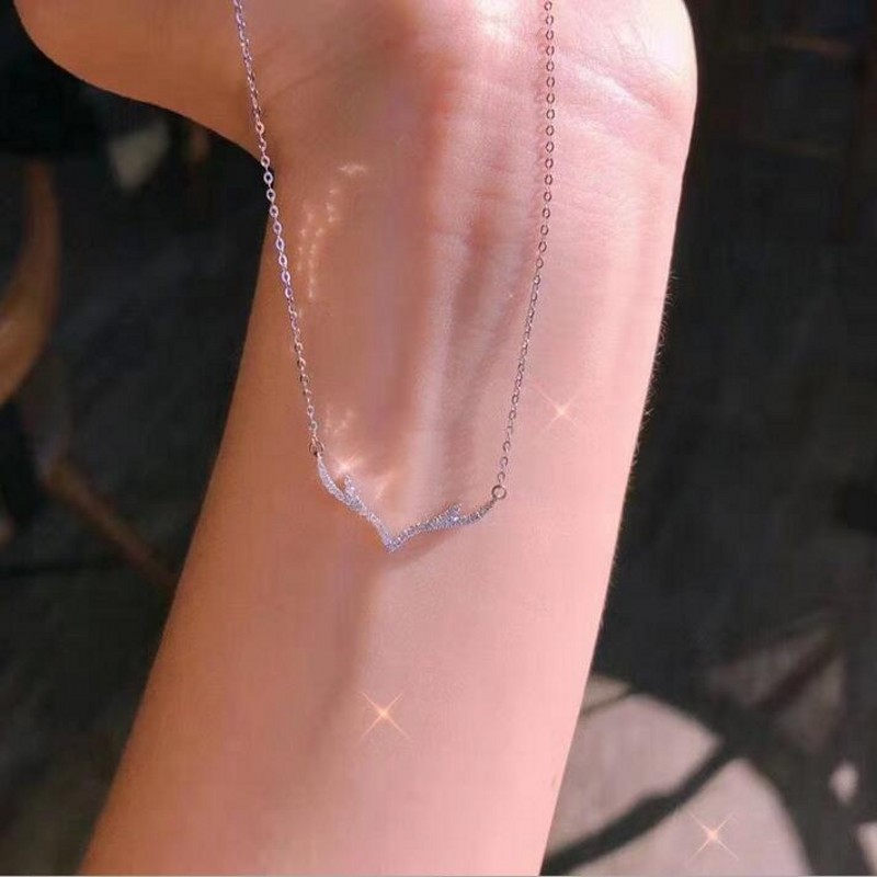 Ins Top Sell Reindeer Pendant Simple Fashion jewelry 925 Sterling Silver Pave White Sapphire CZ Diamond Gemstones Women Party Clavicle Necklace For Ch