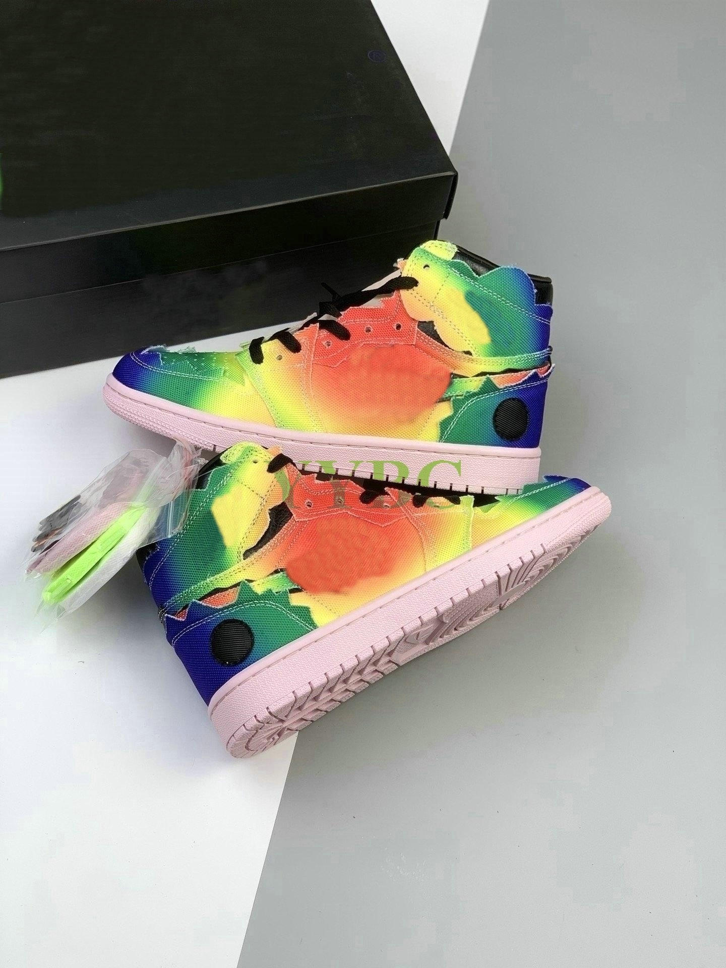 1 High OG J Balvin x Shoes Multi-Color Rainbow Tie Dye Flying Mens Womens Designer Sneakers Sports Trainers
1 High OG J Balvin x Shoes Multi-Color Rainbow Tie Dye Flying Mens Womens Designer Sneakers Sports Trainers