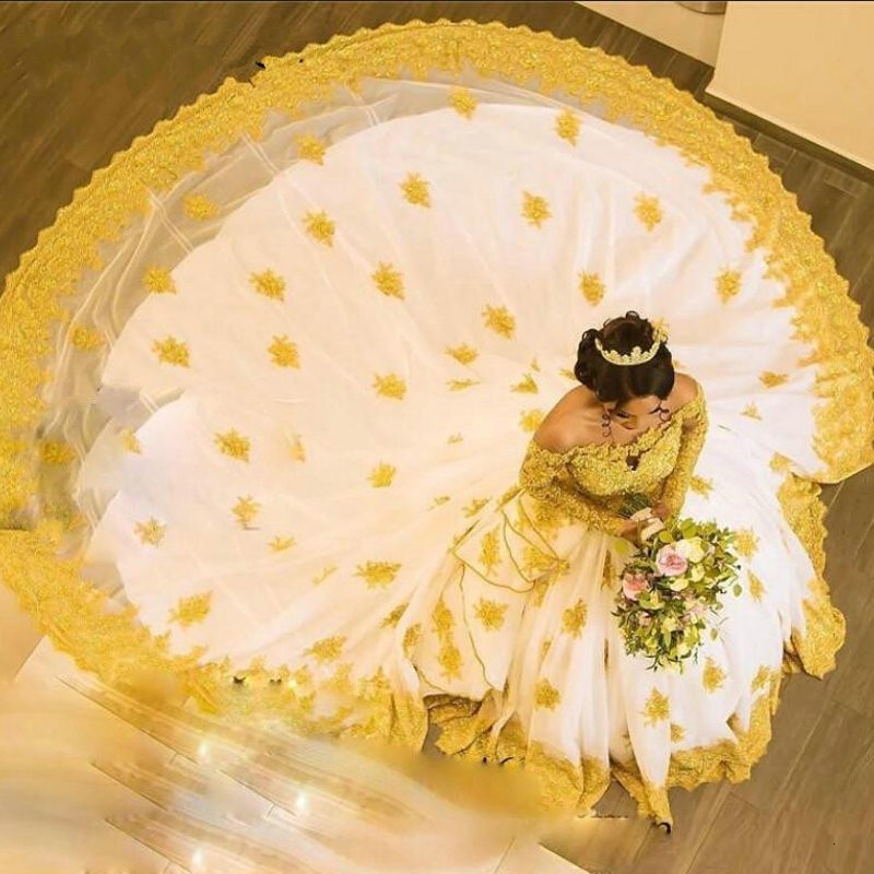 2021 New African Black Girls Gold Lace Appliques Wedding Es Off the Shoulder Long Sleeves Beaded Modest Bridal Gowns Mariage 2lmc, White
2021 New African Black Girls Gold Lace Appliques Wedding Es Off the Shoulder Long Sleeves Beaded Modest Bridal Gowns Mariage 2lmc, White