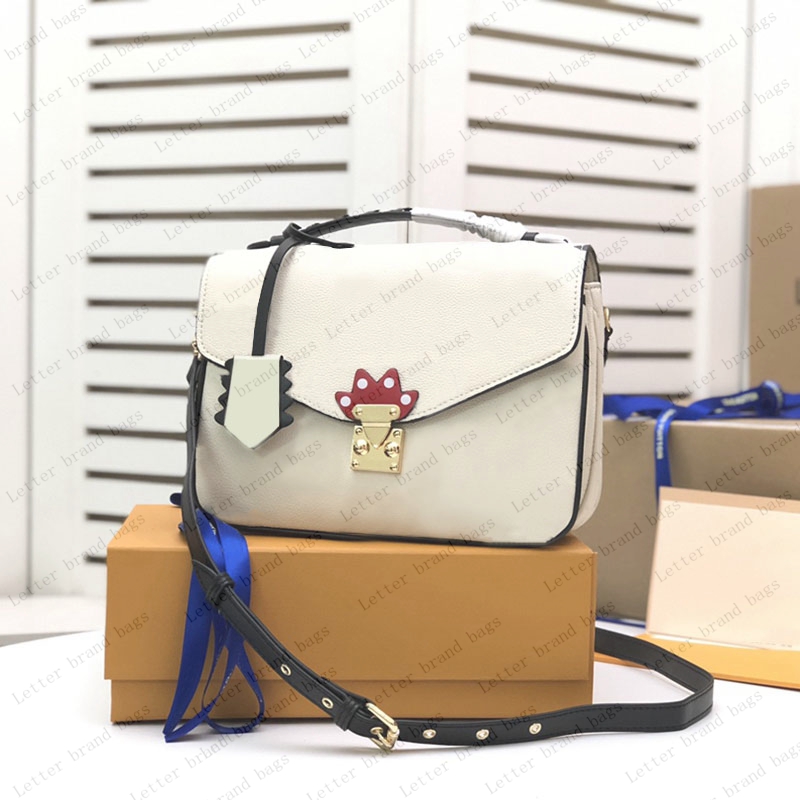 2021 designer postman bag women's fashion luxury top quality leather POCHETTE MÉTIS tis diagonal handbag M45596 size:25*19*7cm with box, Colour 3 m40780
2021 designer postman bag women's fashion luxury top quality leather POCHETTE MÉTIS tis diagonal handbag M45596 size:25*19*7cm with box, Colour 3 m40780