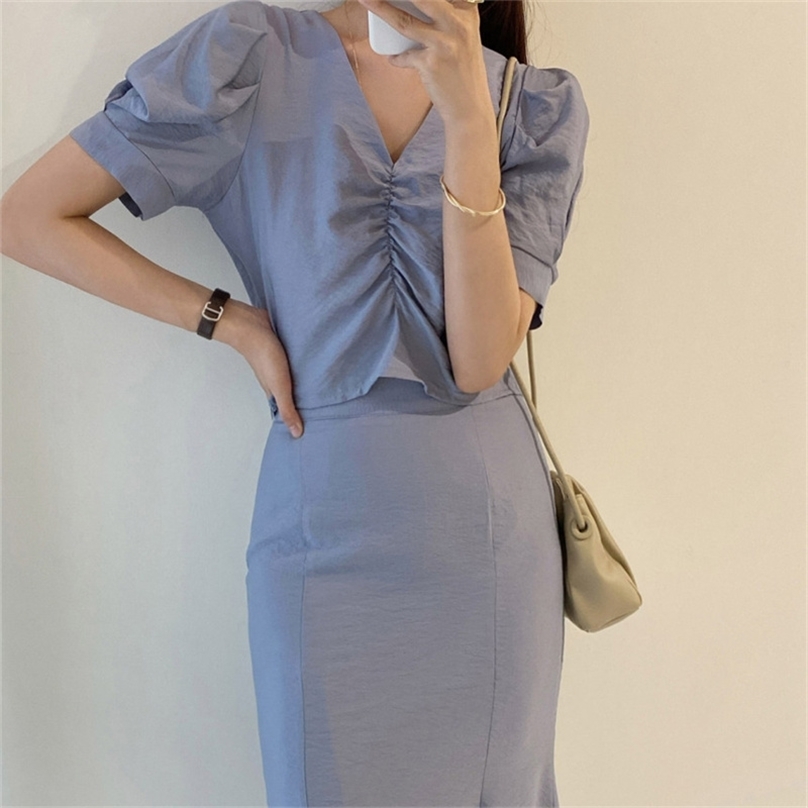 Chic Summer Plus Size V-Neck Sweet Tops+ Slim Sexy Bodycon Mermaid Solid Skirts All Match Two Piece Sets 210525, Blue
Chic Summer Plus Size V-Neck Sweet Tops+ Slim Sexy Bodycon Mermaid Solid Skirts All Match Two Piece Sets 210525, Blue