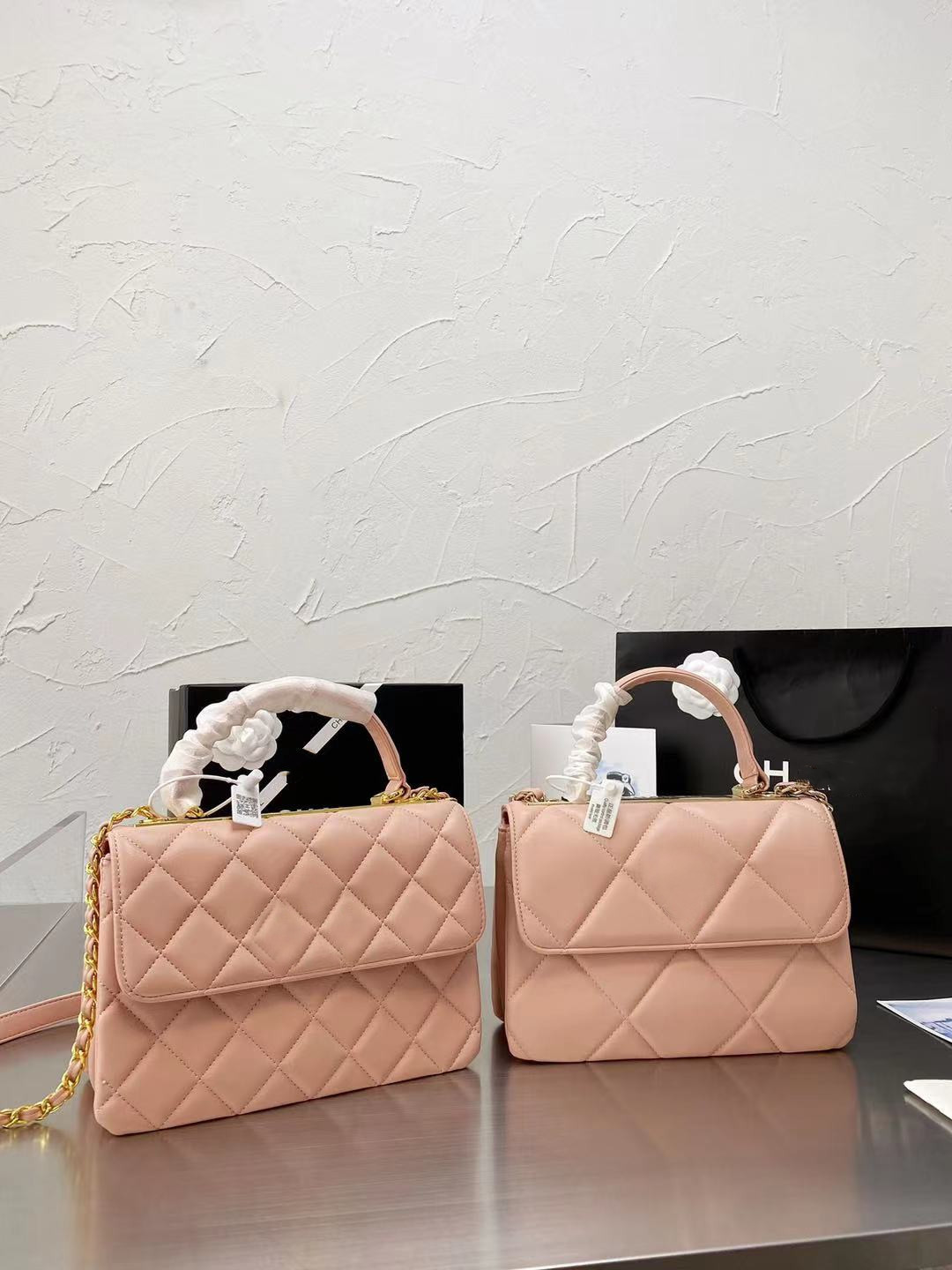 Classic Flowerluxury Designers Cc Channel Women Bags Pink Handbag Original Proportion High Quality Cowhide Messenger Shoulder Chain Crossbod, Picture color 3
Classic Flowerluxury Designers Cc Channel Women Bags Pink Handbag Original Proportion High Quality Cowhide Messenger Shoulder Chain Crossbod, Picture color 3