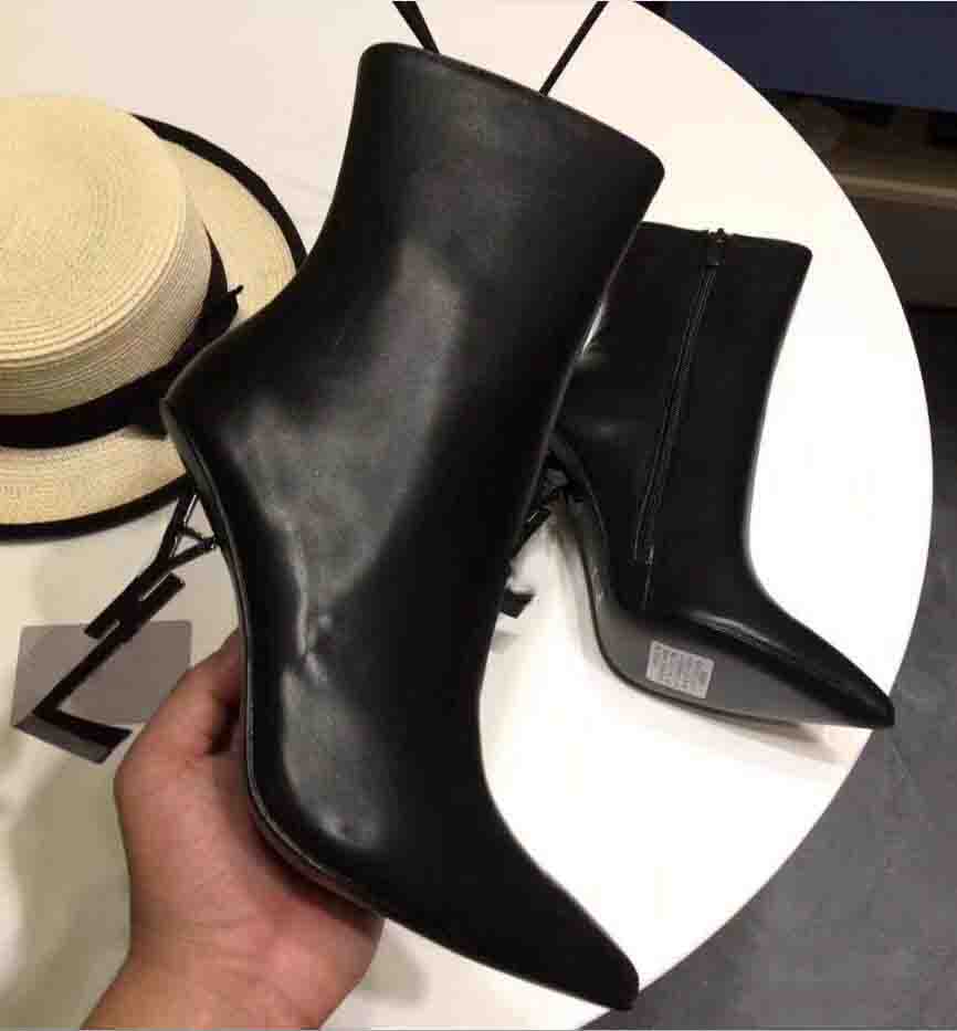 With Box Top Quality Genuine Leather 2020 Brand New Sexy Shoes Woman Boots High-heeled Shoes Pointed toe Fashion Single High heel Wedding Shoes, White
With Box Top Quality Genuine Leather 2020 Brand New Sexy Shoes Woman Boots High-heeled Shoes Pointed toe Fashion Single High heel Wedding Shoes, White