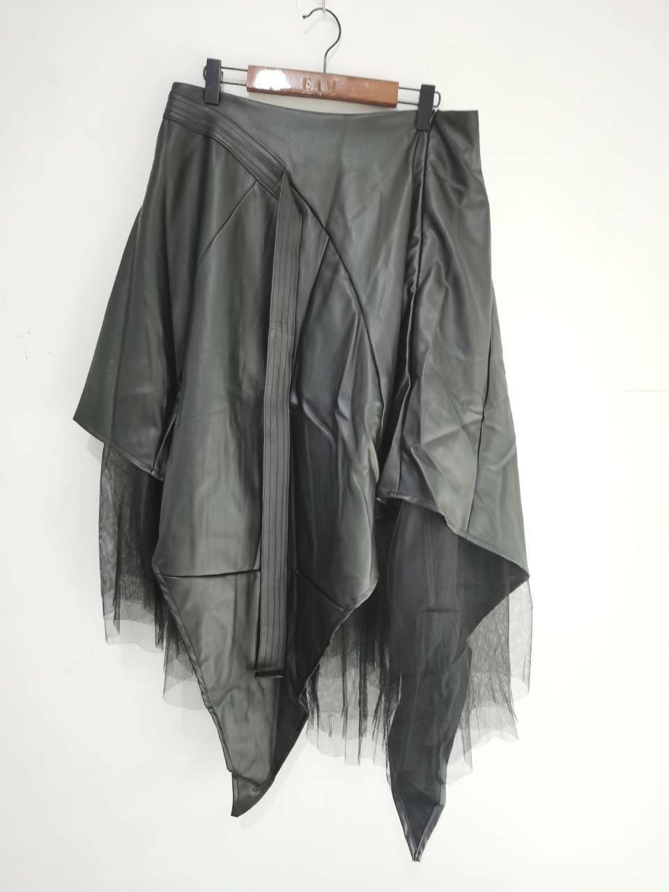 LANMREM Spring Autumn PU Leather Skirt In The Long Section Of High Waist Aline Long Irregular Mesh Skirt 19Ba444 210306