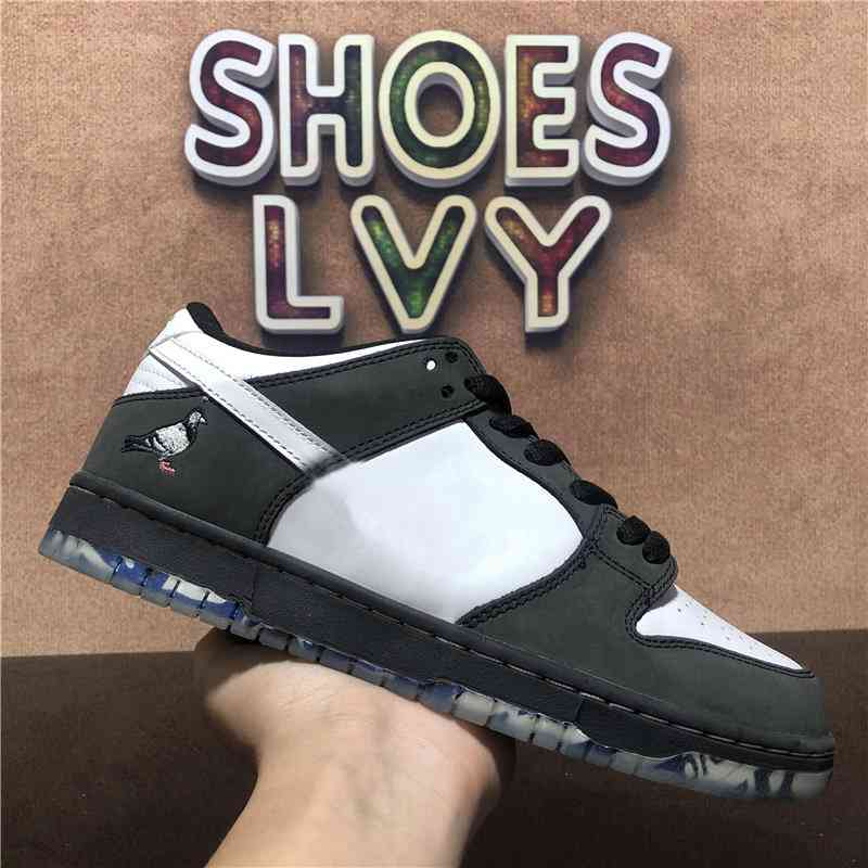 Top Quality Chunky Bears Low Mens Womens Casual Designers Shoes Medicom Toy Kentucky Travis Scotts Orange Civilist Fashion Trainers Sneaker 2DN8
Top Quality Chunky Bears Low Mens Womens Casual Designers Shoes Medicom Toy Kentucky Travis Scotts Orange Civilist Fashion Trainers Sneaker 2DN8