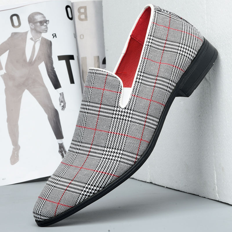 2021 New Design Luxury Plaid Dress Shoes For Men Slip On High Quality Male Loafers Classic Point Toe Wedding Shoes Big Size 48, Black
2021 New Design Luxury Plaid Dress Shoes For Men Slip On High Quality Male Loafers Classic Point Toe Wedding Shoes Big Size 48, Black