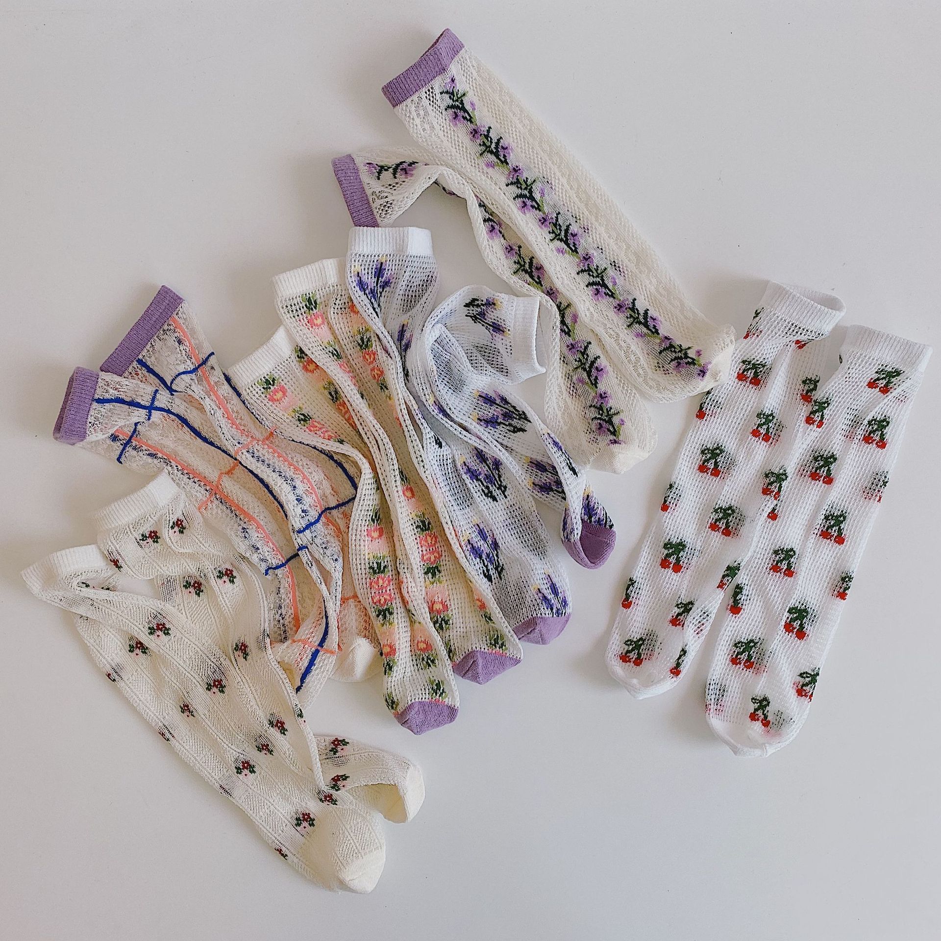 INS Euro lovely Style 6 colors Girl Kids Sock Ins Summer Lolita Cotton Breathable Thin Socks Flowers Cherry Plaid Design, Mix colors
INS Euro lovely Style 6 colors Girl Kids Sock Ins Summer Lolita Cotton Breathable Thin Socks Flowers Cherry Plaid Design, Mix colors